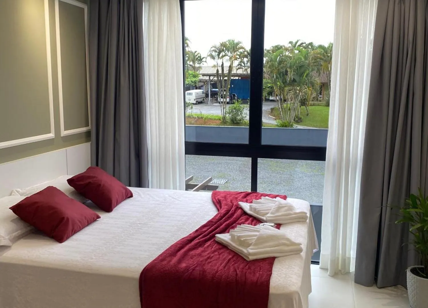 Flat 205 Homebusiness Perto Do Centro! Pomerode